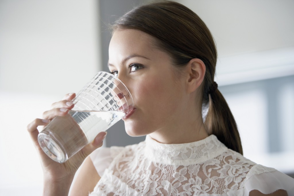 Potrebno je popiti minimum 1,5 litru vode dnevno!
