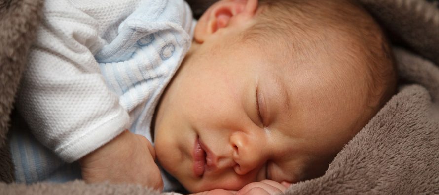 Spas u pravi čas: Krevetac koji smiruje bebu