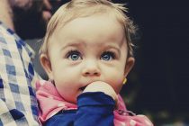 Zašto bebe uglavnom imaju plave oči?